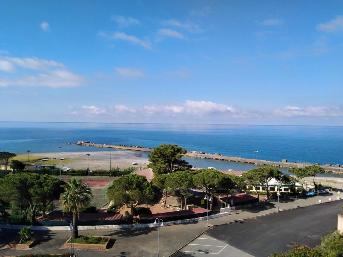 Bed and Breakfast L'Oasi Di Giorgia Читтаделла-дель-Капо Экстерьер фото
