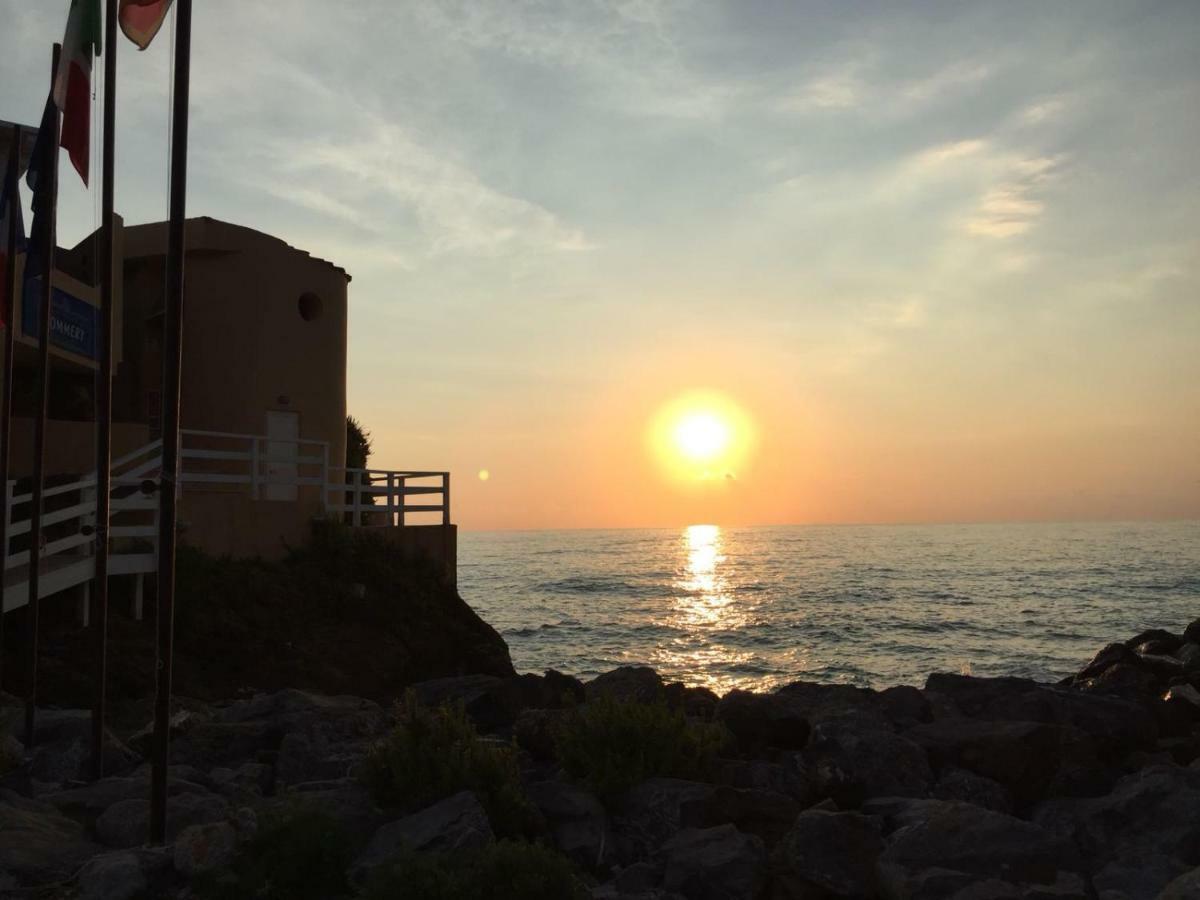 Bed and Breakfast L'Oasi Di Giorgia Читтаделла-дель-Капо Экстерьер фото